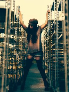 1_sophie_rock_web